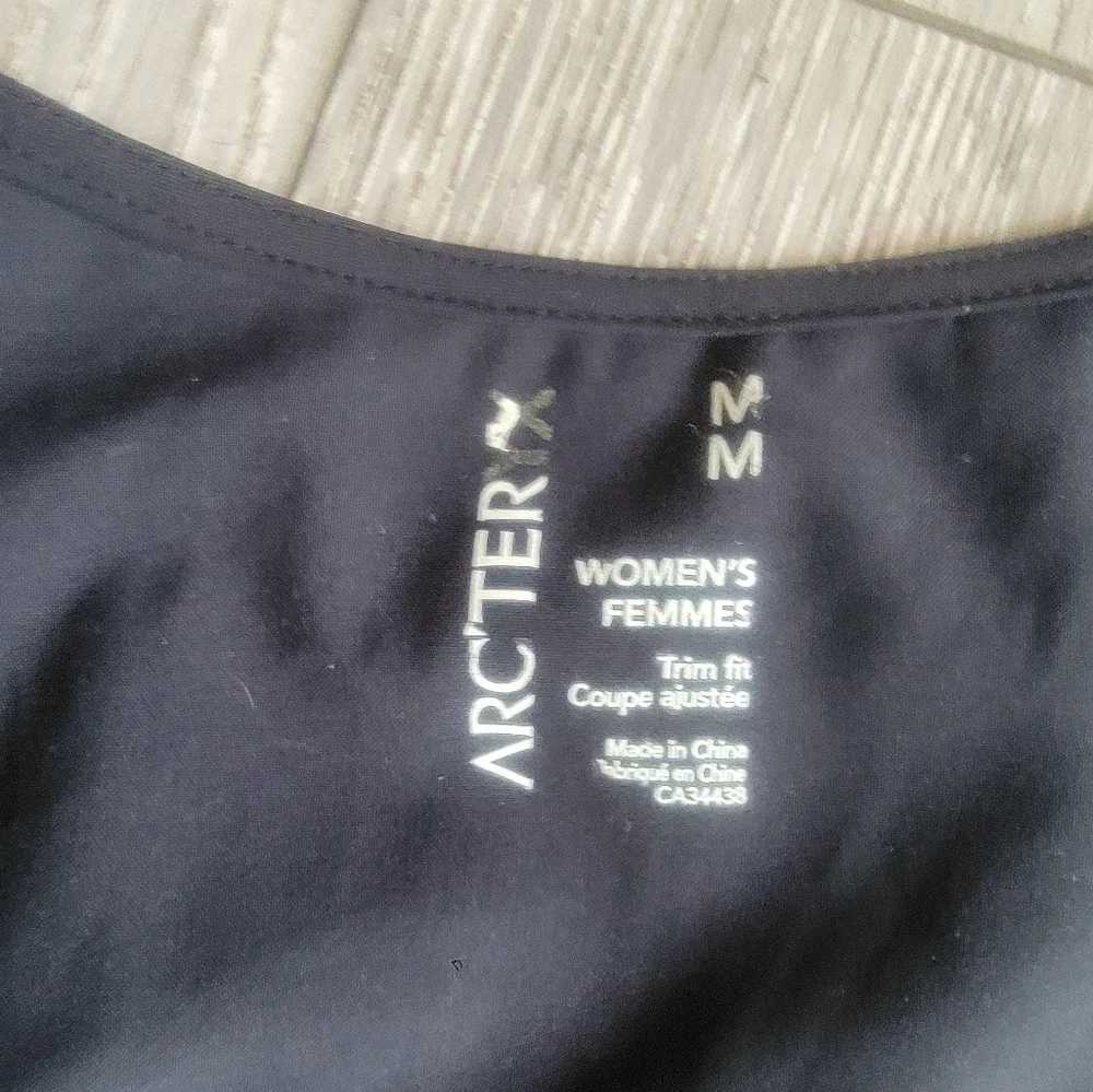 Arc'teryx Dress - Picture 3 of 5